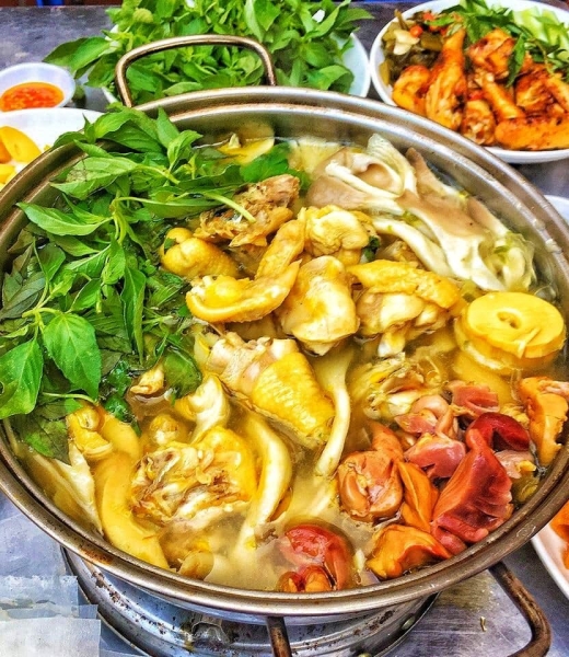 LẨU GÀ LÁ GIANG 189