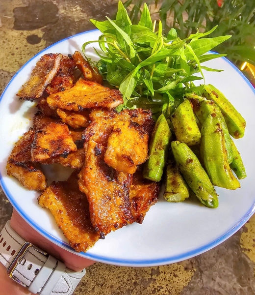 Vú Nướng Chao 139
