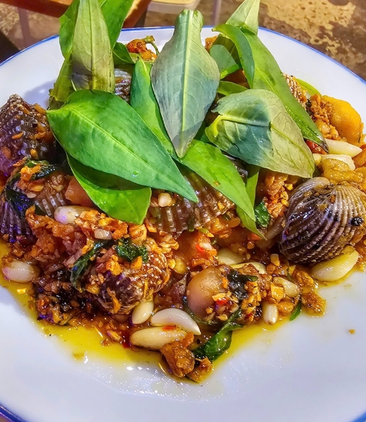 SÒ HUYẾT CHÁY TỎI  119